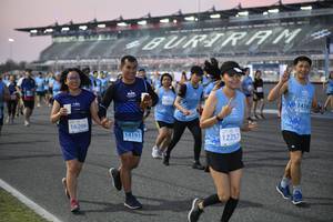 BIB: 5204, 83120
                            <button type="button" onclick="openModal(10463433)" class="btn btn-primary btn-sm float-right btn-popup" data-toggle="modal" data-target=".modal-high-quality">
                        <i class="fas fa-shopping-cart"></i> Add to Cart
                    </button>
                                            <button type="button" onclick="isThisMe(10463433, true)" class="btn btn-success btn-sm float-right btn-popup btn-isme hidden" data-toggle="tooltip" data-placement="bottom" title="นี่คือรูปของคุณใช่ไหม คลิกที่นี่เพื่อเอาเข้าอัลบั้ม">
                        <i class="fas fa-plus"></i> Add to album
                    </button>
                    <button type="button" onclick="isThisMe(10463433, false)" class="btn btn-warning btn-sm float-right btn-popup btn-isnotme hidden">
                        <i class="fas fa-ban"></i> Remove from album
                    </button>